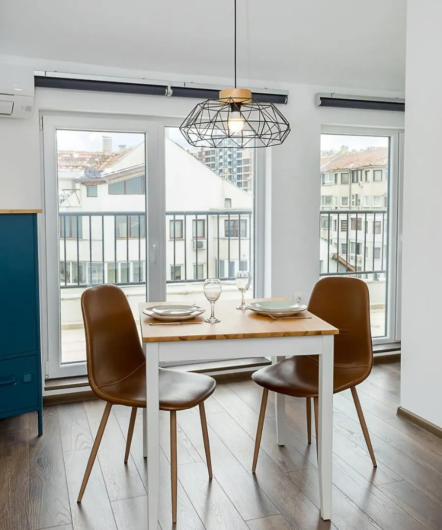 Urban & Cozy Escape - 1Br Flat Near Grand Mall Varna By Flat Mаnager Апартаменты
